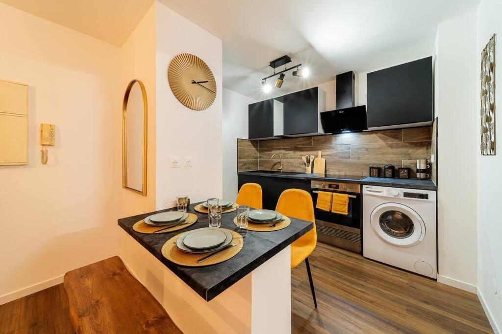 Appartement Le Cocon Retro-Chic A La Capitale à Saint-Denis Extérieur photo